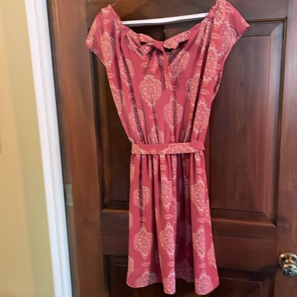 Lauren Conrad size M pleated neckline tie back dress burnt orange/sienna EUC - Picture 4 of 14